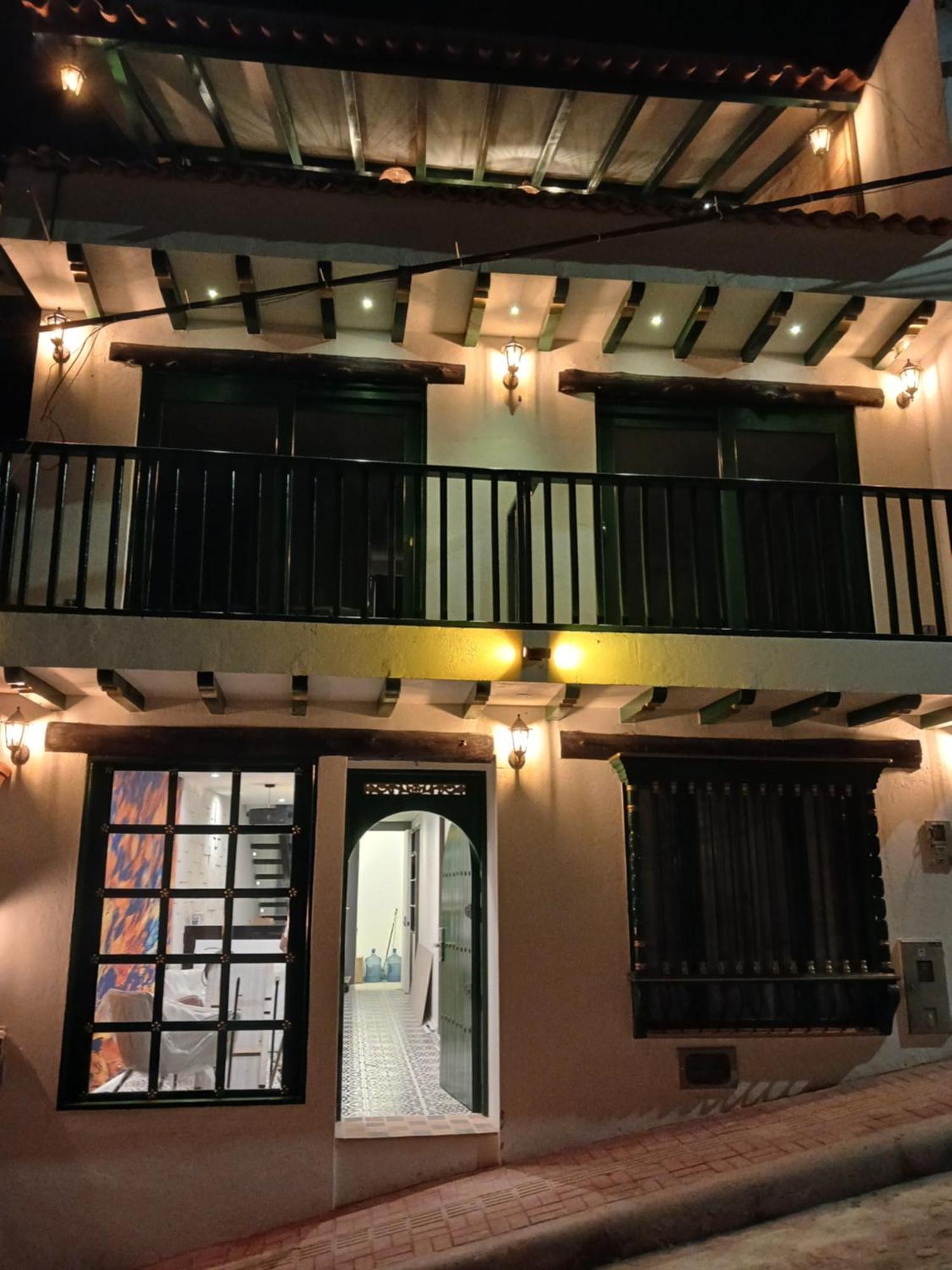Hotel Santino Jenesano エクステリア 写真