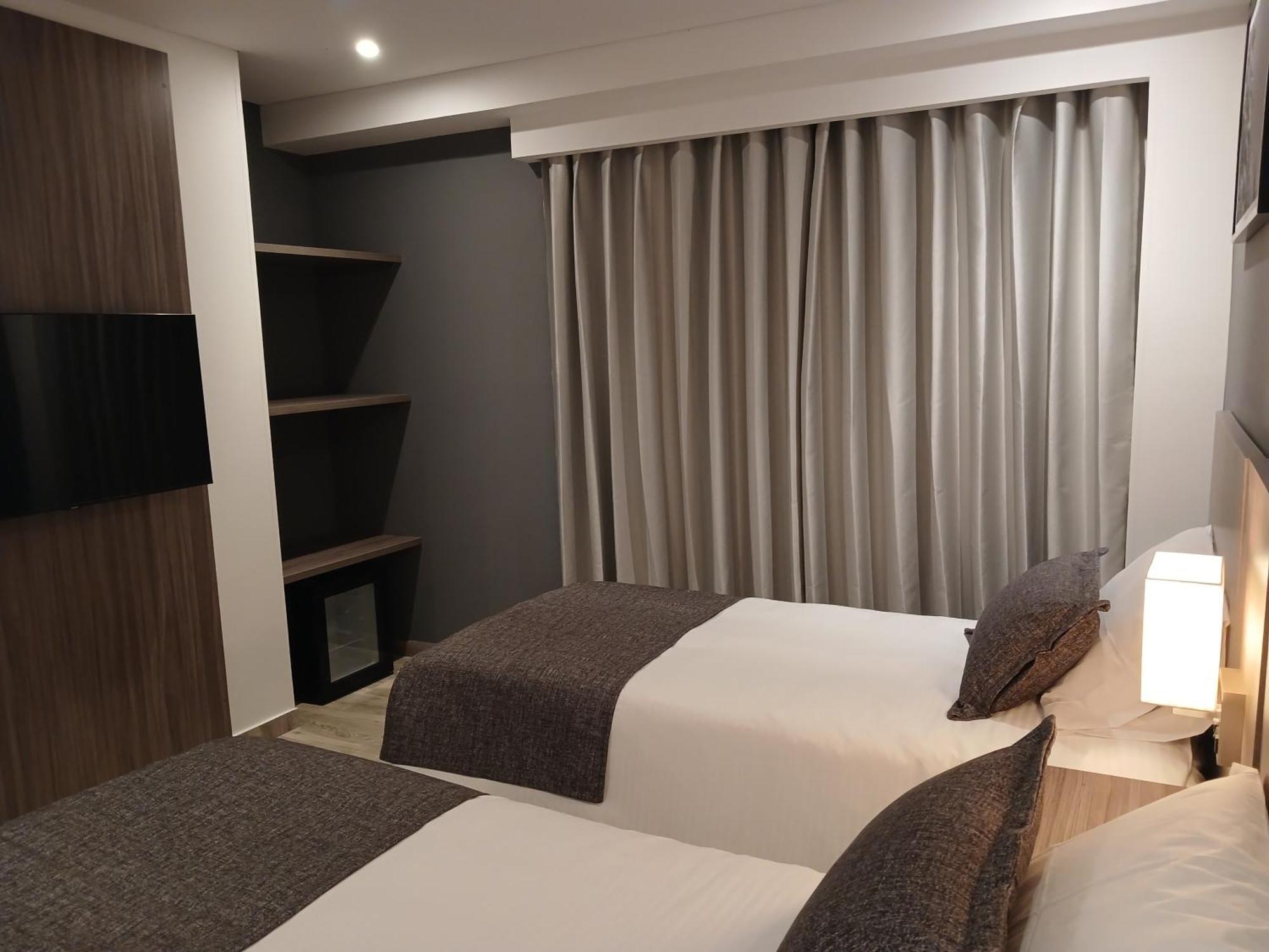 Hotel Santino Jenesano エクステリア 写真